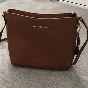 Michael Kors Messenger Bag